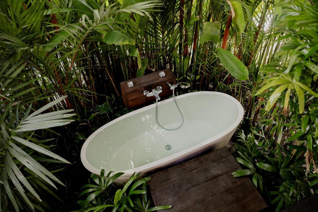 Earthship Ubud Eco Villa Extérieur photo